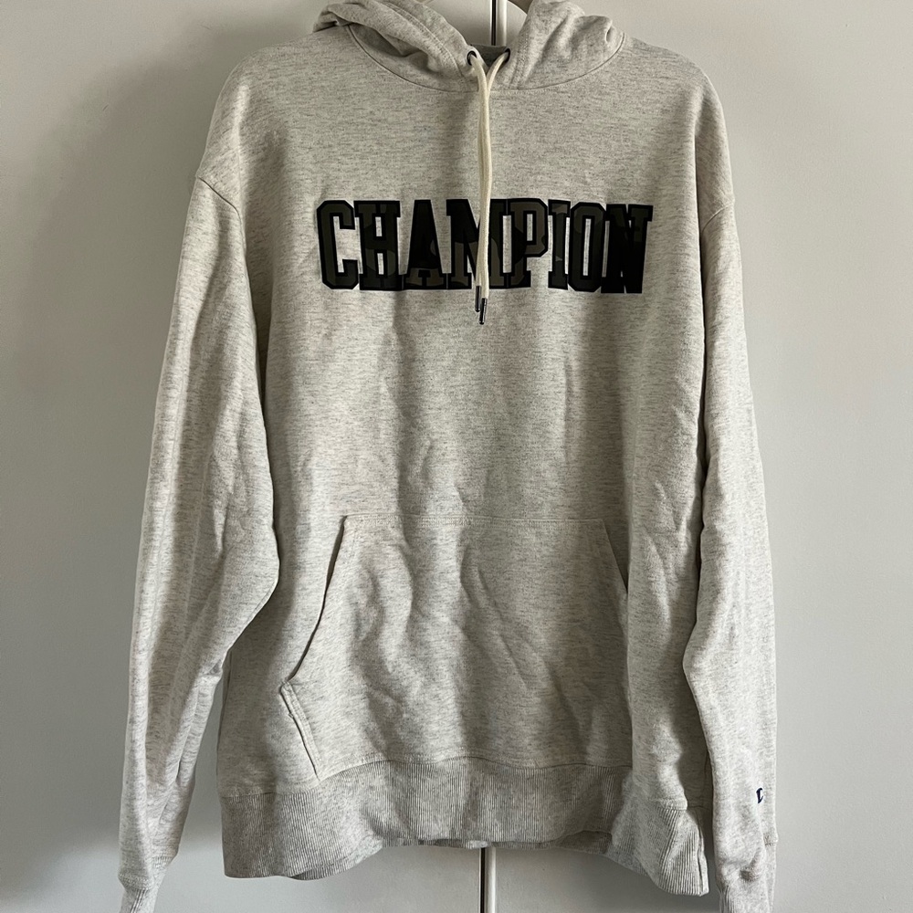 CHAMPION hoodie - light Heather grey and camo lettering - Picture 2 of 5
